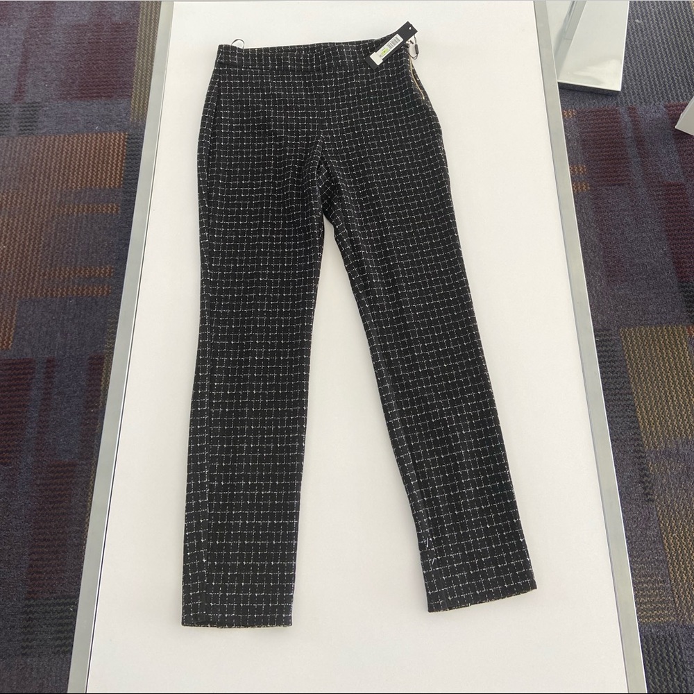 Donna Karan black and white sleek slacks